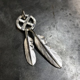 メディスンホイール<br>
Feather Top (S)(XS)<br>
¥32,450